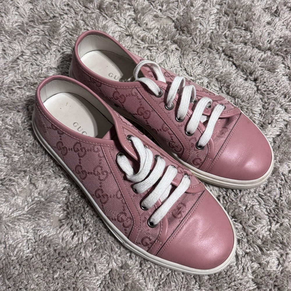 Gucci Women's Pink Lace-Up Sneakers